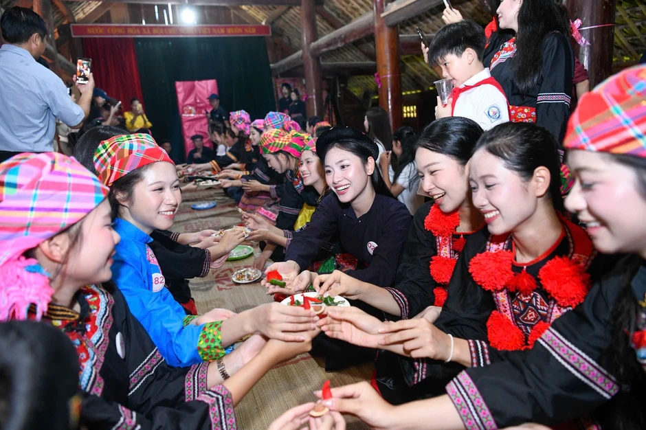 Hành trình khám phá miền đất văn hóa, lịch sử đại ngàn Vị Xuyên, vùng đất Tân Trào Hành trình khám phá miền đất văn hóa, lịch sử đại ngàn Vị Xuyên, vùng đất Tân Trào