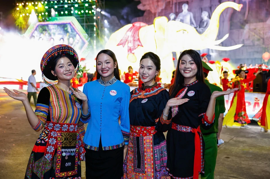 Hành trình khám phá miền đất văn hóa, lịch sử đại ngàn Vị Xuyên, vùng đất Tân Trào Hành trình khám phá miền đất văn hóa, lịch sử đại ngàn Vị Xuyên, vùng đất Tân Trào
