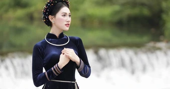 Hát then và rap kể chuyện lịch sử Cao Bằng