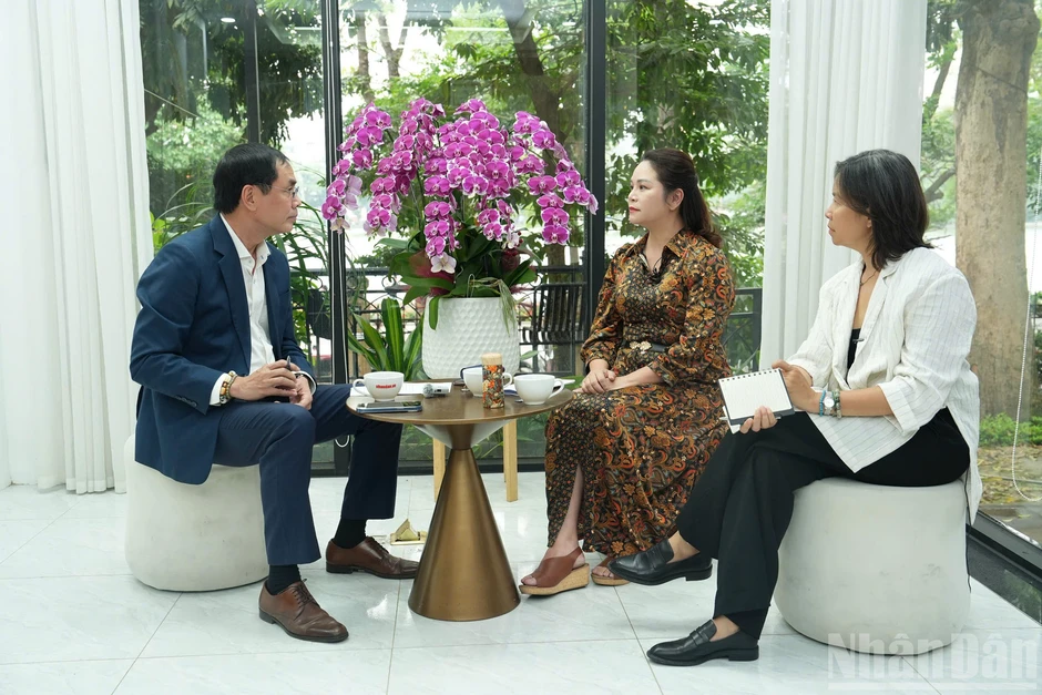 Hệ thống luật pháp và hội nhập quốc tế trong bảo vệ bản quyền Hệ thống luật pháp và hội nhập quốc tế trong bảo vệ bản quyền