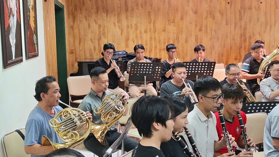 Hòa nhạc đặc biệt của dàn nhạc kèn chào mừng 70 năm Học viện Âm nhạc Quốc gia Việt Nam Hòa nhạc đặc biệt của dàn nhạc kèn chào mừng 70 năm Học viện Âm nhạc Quốc gia Việt Nam