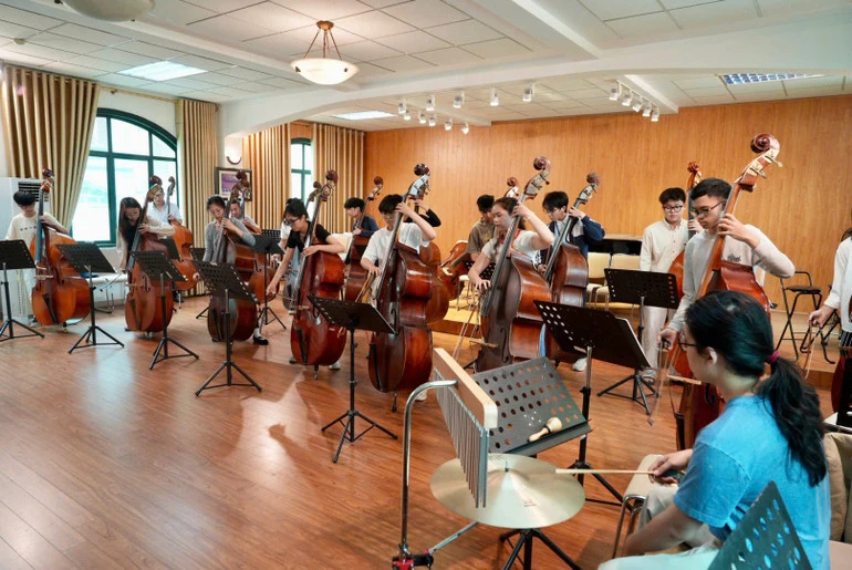 Hòa nhạc đàn Dây khởi động chuỗi hoạt động kỷ niệm 70 năm Học viện Âm nhạc quốc gia Việt Nam Hòa nhạc đàn Dây khởi động chuỗi hoạt động kỷ niệm 70 năm Học viện Âm nhạc quốc gia Việt Nam