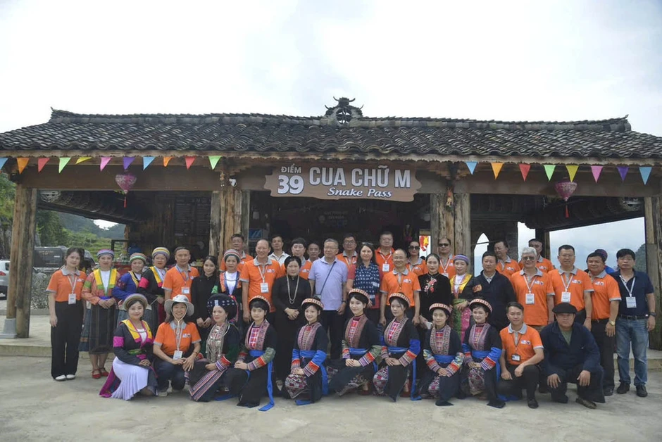 Hoàn thành chương trình tái thẩm định Công viên địa chất toàn cầu UNESCO Cao nguyên đá Đồng Văn Hoàn thành chương trình tái thẩm định Công viên địa chất toàn cầu UNESCO Cao nguyên đá Đồng Văn