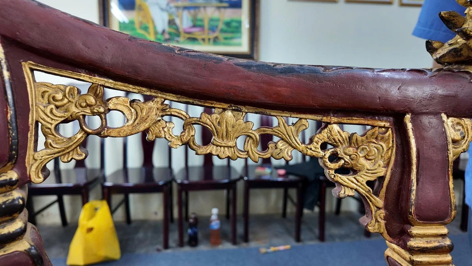 Hoàn thành phục chế ngai vàng triều Nguyễn sau vụ phá hoại Hoàn thành phục chế ngai vàng triều Nguyễn sau vụ phá hoại