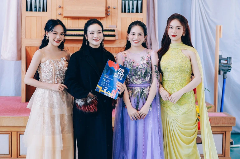 Học trò của Phó Giáo sư, Tiến sĩ, Nghệ sĩ Ưu tú Tân Nhàn giành nhiều giải cao cuộc thi âm nhạc quốc tế tại Nhật Bản Học trò của Phó Giáo sư, Tiến sĩ, Nghệ sĩ Ưu tú Tân Nhàn giành nhiều giải cao cuộc thi âm nhạc quốc tế tại Nhật Bản