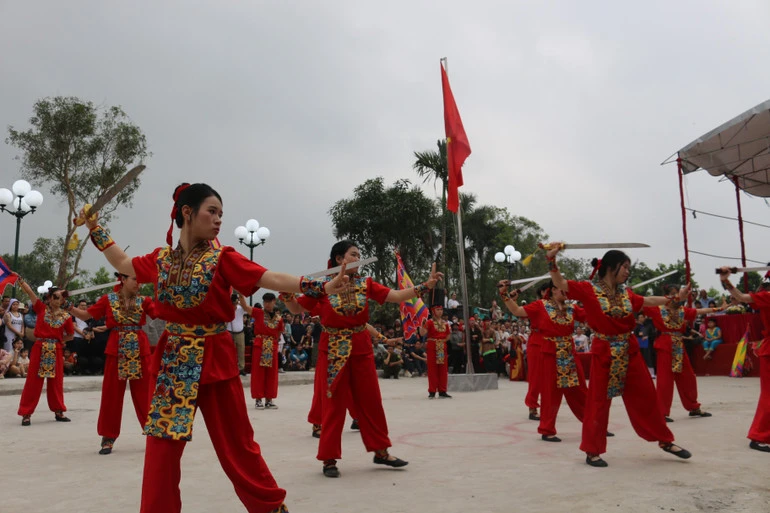 Hội Kén rể làng Đường Yên trở thành Di sản văn hóa phi vật thể quốc gia Hội Kén rể làng Đường Yên trở thành Di sản văn hóa phi vật thể quốc gia
