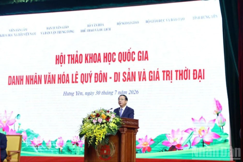 Hội thảo khoa học quốc gia “Danh nhân văn hóa Lê Quý Đôn - Di sản và giá trị thời đại” Hội thảo khoa học quốc gia “Danh nhân văn hóa Lê Quý Đôn - Di sản và giá trị thời đại”