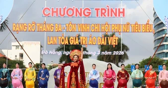 Hơn 2.000 phụ nữ Đà Nẵng rạng rỡ áo dài đồng diễn dân vũ