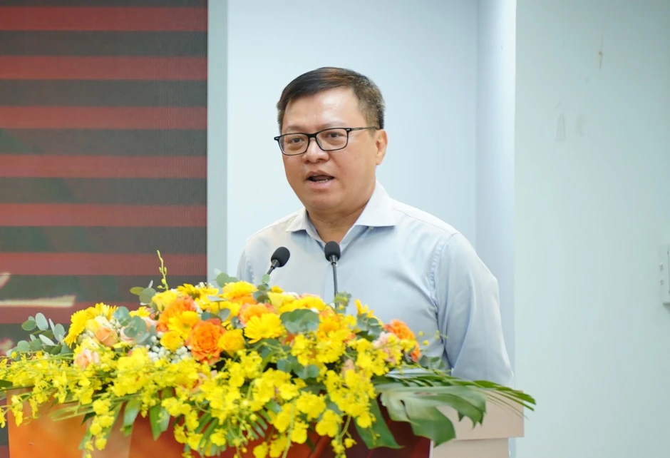 Hơn 5 triệu người đăng ký, vé concert quốc gia hết trong chưa đầy hai phút Hơn 5 triệu người đăng ký, vé concert quốc gia hết trong chưa đầy hai phút