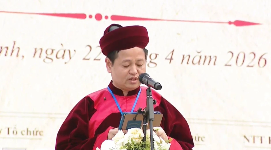 Hướng về cội nguồn tại lễ dâng hương Quốc Tổ Lạc Long Quân