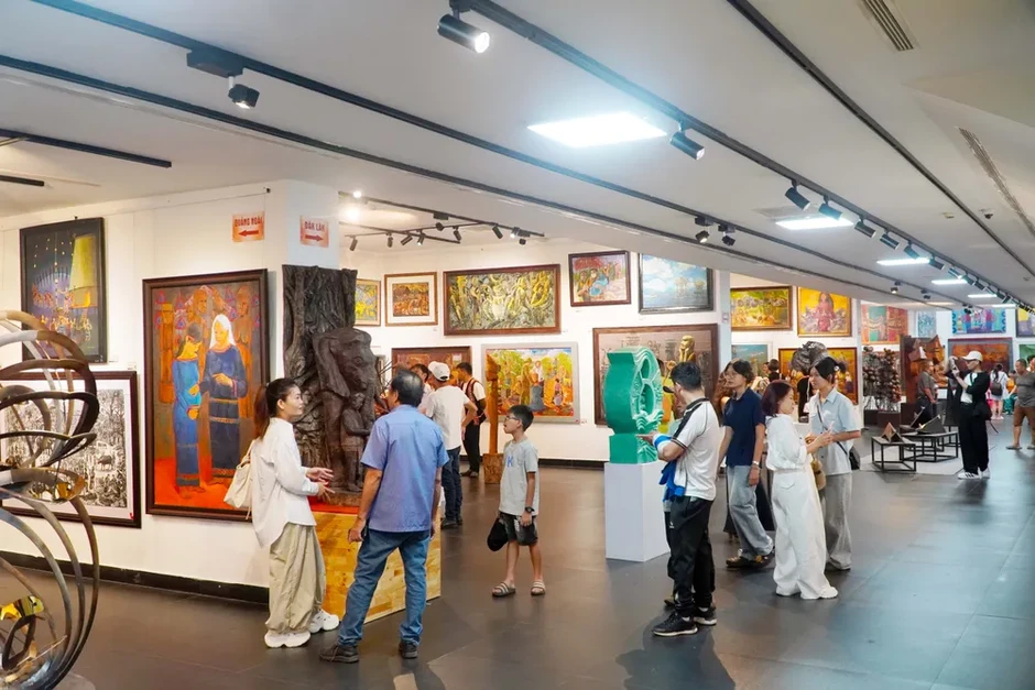 Kết nối sắc màu từ đại ngàn đến biển cả Kết nối sắc màu từ đại ngàn đến biển cả