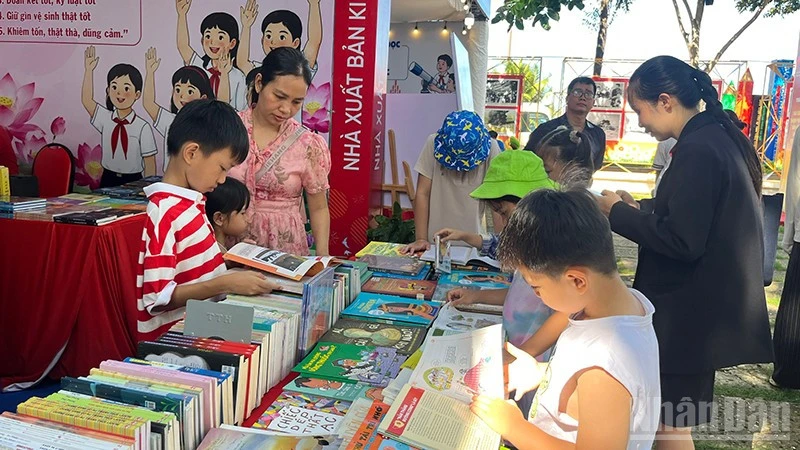 Khai mạc Hội sách thiếu nhi Thành phố Hồ Chí Minh lần VI-năm 2026 Khai mạc Hội sách thiếu nhi Thành phố Hồ Chí Minh lần VI-năm 2026