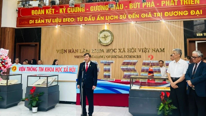 Khai mạc không gian trưng bày "Di sản tư liệu EFEO: Từ dấu ấn lịch sử đến giá trị đương đại" Khai mạc không gian trưng bày "Di sản tư liệu EFEO: Từ dấu ấn lịch sử đến giá trị đương đại"