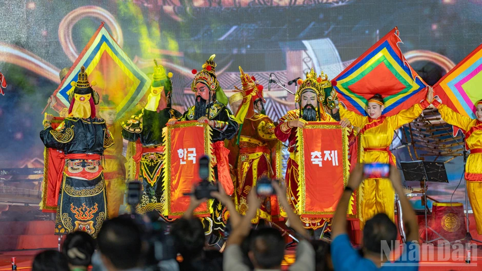 Khai mạc Lễ hội Việt Nam-Hàn Quốc năm 2026 tại Đà Nẵng Khai mạc Lễ hội Việt Nam-Hàn Quốc năm 2026 tại Đà Nẵng