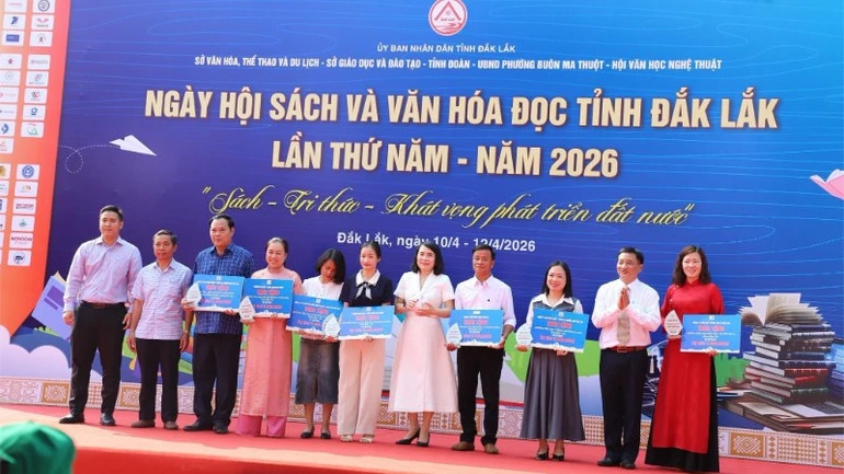 Khai mạc Ngày hội Sách và Văn hóa đọc tỉnh Đắk Lắk lần thứ 5 năm 2026 Khai mạc Ngày hội Sách và Văn hóa đọc tỉnh Đắk Lắk lần thứ 5 năm 2026