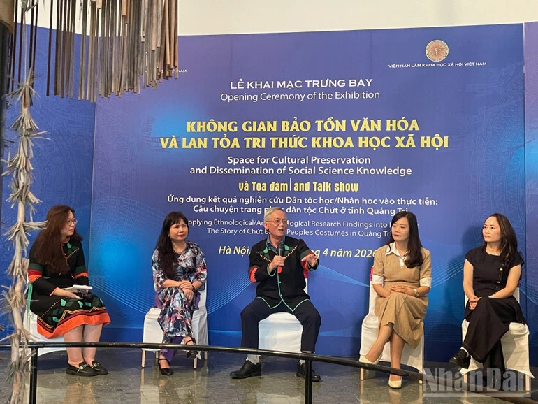 Khai mạc trưng bày chuyên đề “Không gian bảo tồn văn hóa và lan tỏa tri thức khoa học xã hội” Khai mạc trưng bày chuyên đề “Không gian bảo tồn văn hóa và lan tỏa tri thức khoa học xã hội”