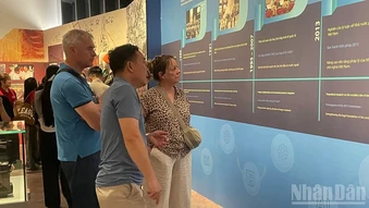 Khai mạc trưng bày chuyên đề “Không gian bảo tồn văn hóa và lan tỏa tri thức khoa học xã hội”