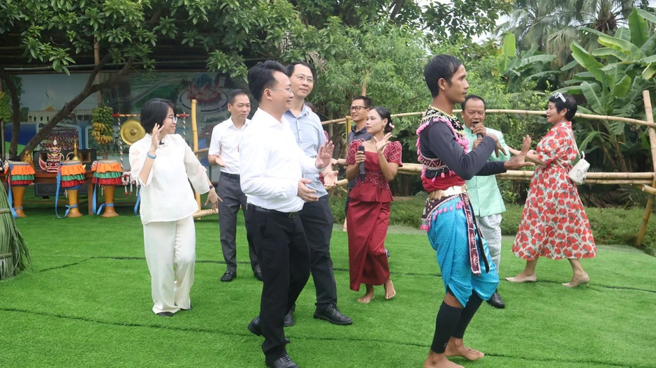 Khơi mở tiềm năng “Việt Nam thu nhỏ” giữa lòng Thủ đô Hà Nội Khơi mở tiềm năng “Việt Nam thu nhỏ” giữa lòng Thủ đô Hà Nội