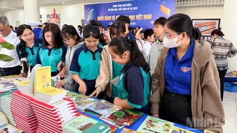 Lâm Đồng phát động Ngày sách và Văn hóa đọc