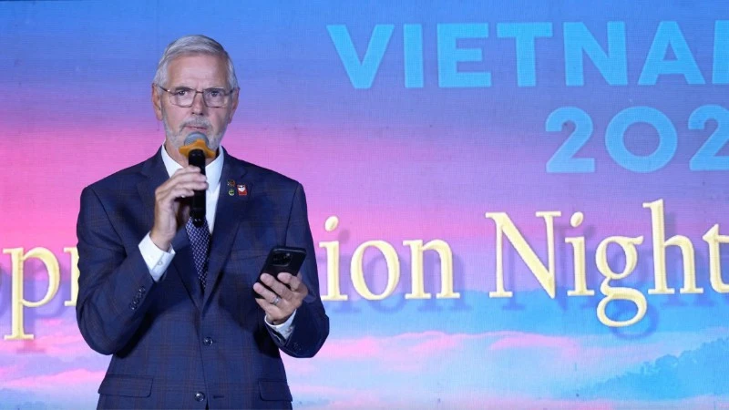 Lan tỏa vẻ đẹp Việt Nam ra thế giới qua ống kính nhiếp ảnh Lan tỏa vẻ đẹp Việt Nam ra thế giới qua ống kính nhiếp ảnh