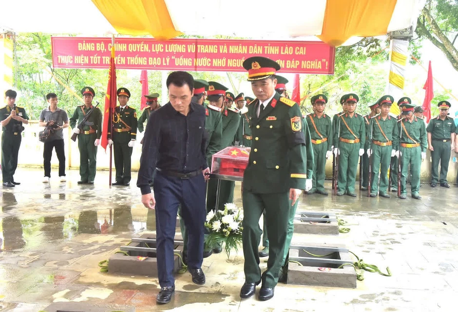 Lào Cai truy điệu, an táng 9 hài cốt liệt sĩ Lào Cai truy điệu, an táng 9 hài cốt liệt sĩ