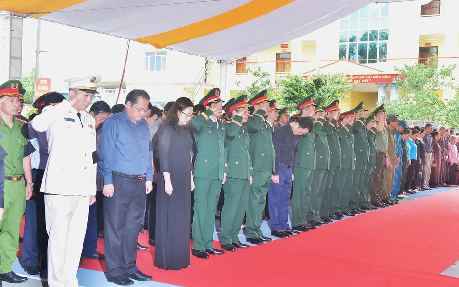 Lào Cai truy điệu, an táng 9 hài cốt liệt sĩ Lào Cai truy điệu, an táng 9 hài cốt liệt sĩ