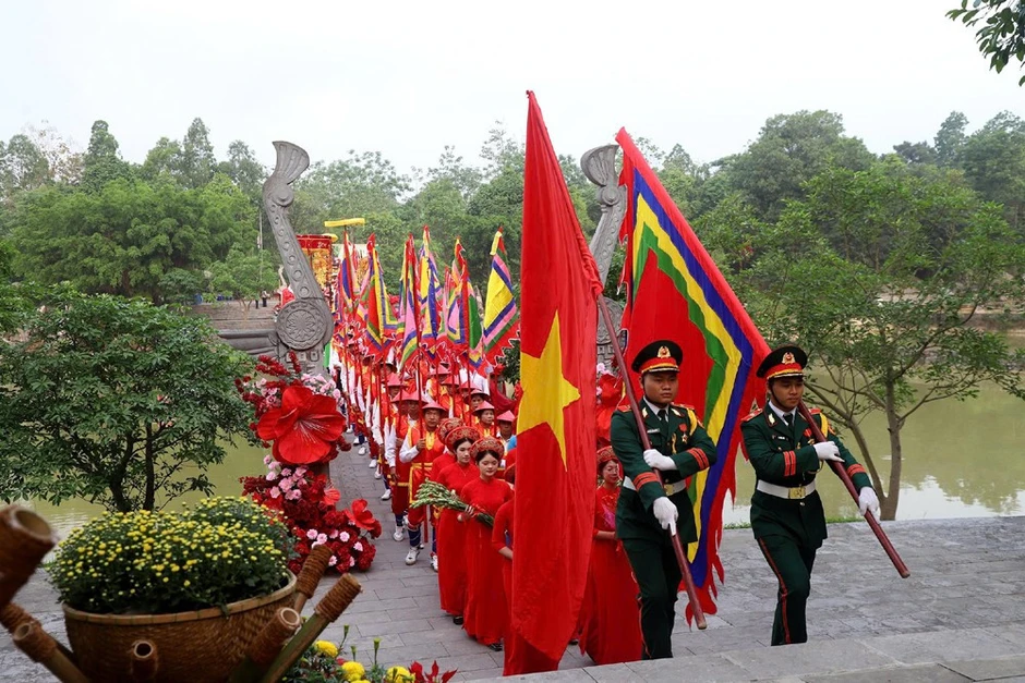 Lễ giỗ Đức Quốc Tổ Lạc Long Quân và Dâng hương tưởng niệm Tổ Mẫu Âu Cơ Lễ giỗ Đức Quốc Tổ Lạc Long Quân và Dâng hương tưởng niệm Tổ Mẫu Âu Cơ