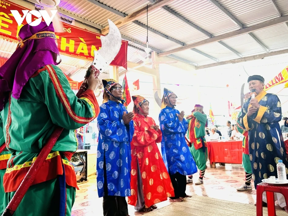 Lễ hội cầu ngư làng biển Đông Tác, nơi gửi gắm ước nguyện trời yên biển lặng Lễ hội cầu ngư làng biển Đông Tác, nơi gửi gắm ước nguyện trời yên biển lặng