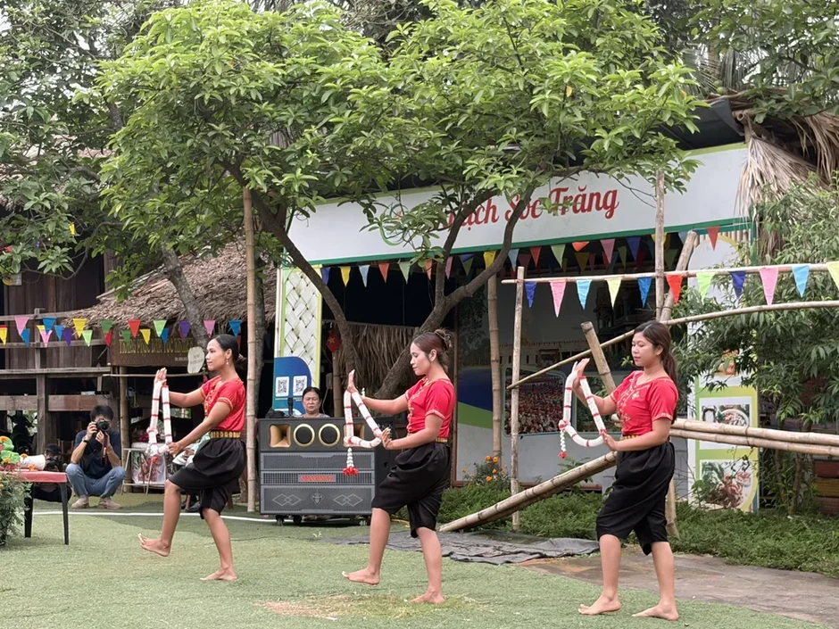 Lễ hội Cúng dừa của người Khmer sẽ được tái hiện tại Hà Nội Lễ hội Cúng dừa của người Khmer sẽ được tái hiện tại Hà Nội