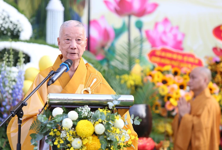 Lời dạy của Phật là nguồn sống tích cực, nền tảng cho sự phát triển bền vững Lời dạy của Phật là nguồn sống tích cực, nền tảng cho sự phát triển bền vững