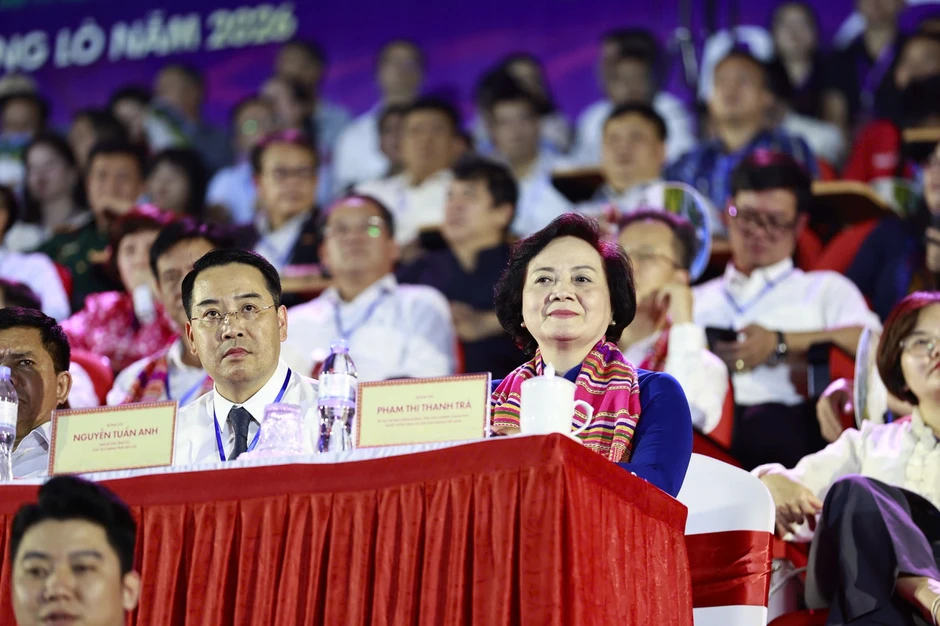 Mãn nhãn màn đại Xòe với 2.026 người