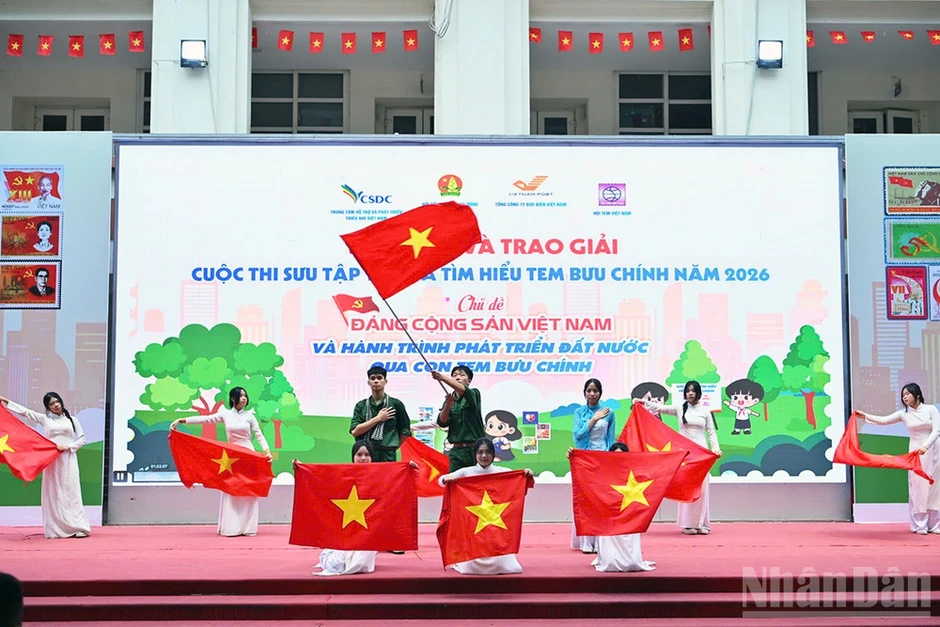 Một học sinh lớp 4 giành Giải Đặc biệt cuộc thi sưu tập tem về Đảng Cộng sản Việt Nam Một học sinh lớp 4 giành Giải Đặc biệt cuộc thi sưu tập tem về Đảng Cộng sản Việt Nam