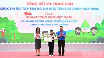 Một học sinh lớp 4 giành Giải Đặc biệt cuộc thi sưu tập tem về Đảng Cộng sản Việt Nam