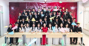 Một lớp học có 61% học sinh đỗ vào lớp 10 chuyên Top đầu của Hà Nội
