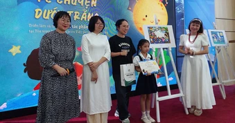 Ngắm những câu chuyện cùng Trung thu qua tranh và thơ thiếu nhi