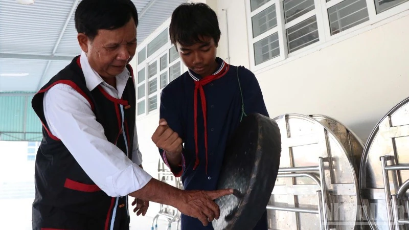 Ngân vang tiếng mã la trong trường học ở vùng cao Khánh Hòa Ngân vang tiếng mã la trong trường học ở vùng cao Khánh Hòa
