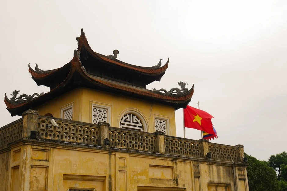 Ngày mai bắt đầu từ ngày hôm nay Ngày mai bắt đầu từ ngày hôm nay