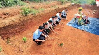 Nghệ An: Khai quật khẩn cấp mộ gạch cổ tại Rú Bụt