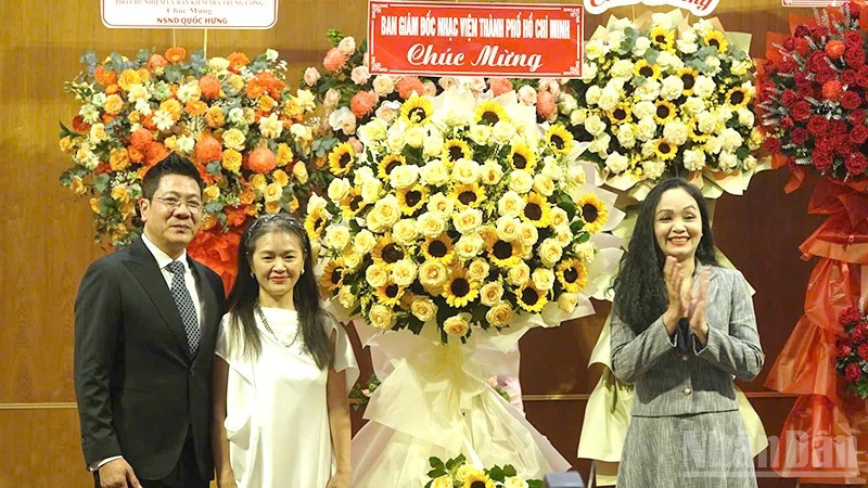 Nghệ sĩ Nhân dân Đỗ Quốc Hưng giữ chức Giám đốc Nhạc viện Thành phố Hồ Chí Minh Nghệ sĩ Nhân dân Đỗ Quốc Hưng giữ chức Giám đốc Nhạc viện Thành phố Hồ Chí Minh