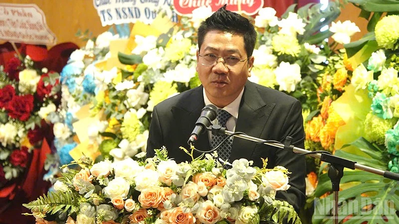 Nghệ sĩ Nhân dân Đỗ Quốc Hưng giữ chức Giám đốc Nhạc viện Thành phố Hồ Chí Minh Nghệ sĩ Nhân dân Đỗ Quốc Hưng giữ chức Giám đốc Nhạc viện Thành phố Hồ Chí Minh