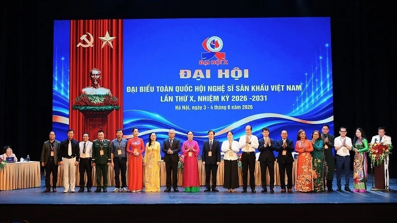 Nghệ sĩ Nhân dân Trịnh Thúy Mùi tái đắc cử Chủ tịch Hội Nghệ sĩ Sân khấu Việt Nam Nghệ sĩ Nhân dân Trịnh Thúy Mùi tái đắc cử Chủ tịch Hội Nghệ sĩ Sân khấu Việt Nam