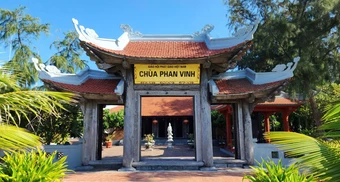 Ngôi chùa đặc biệt mang tên một vị thuyền trưởng ở Trường Sa
