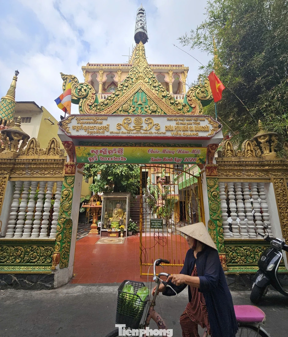 Ngôi chùa Khmer giữ hơn 4.000 quyển kinh lá buông cổ tại Cần Thơ