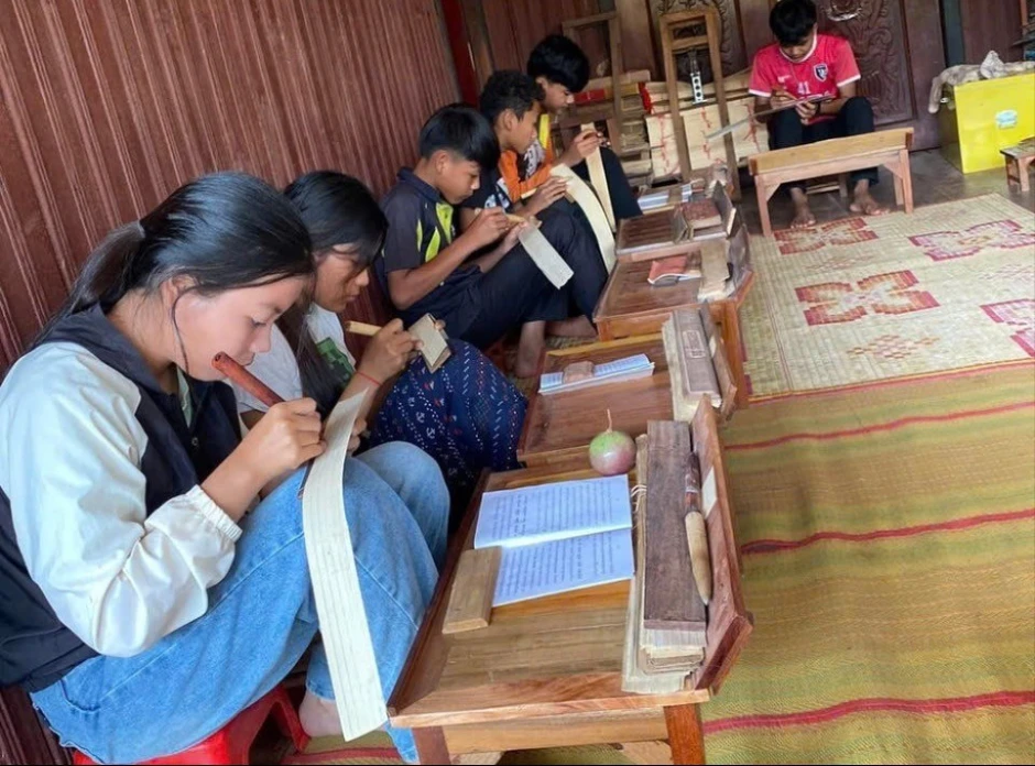 Ngôi chùa Khmer giữ hơn 4.000 quyển kinh lá buông cổ tại Cần Thơ