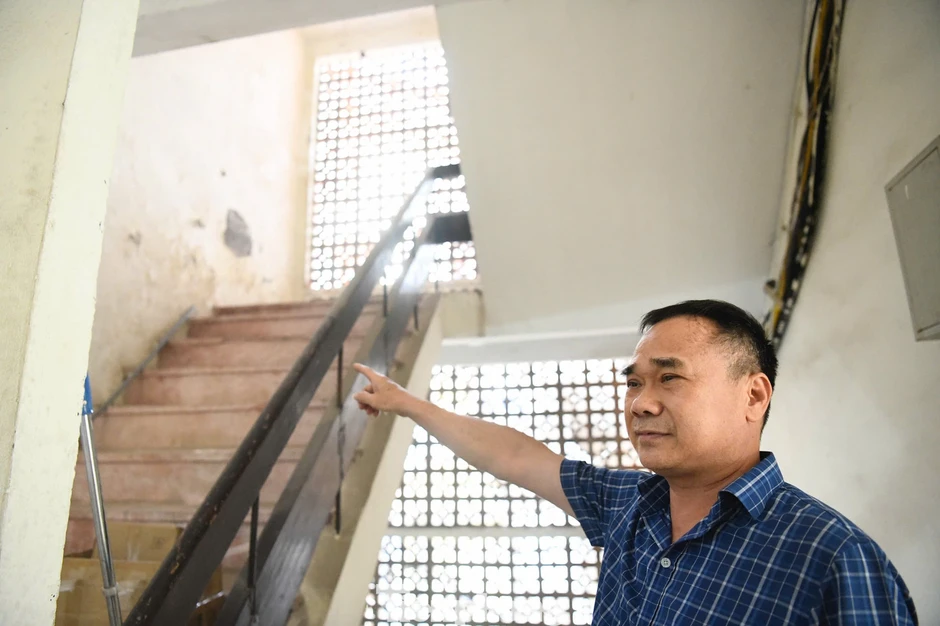 Ngự trên khu đất vàng, Nhà hát Kịch Việt Nam xập xệ, mưa dột tứ phía