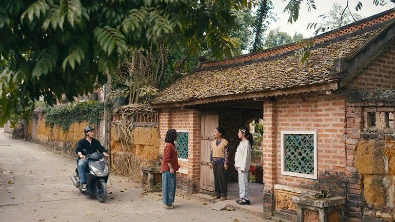 Người trẻ về quê khôi phục nghề truyền thống trong phim mới “Ngược đường ngược nắng”