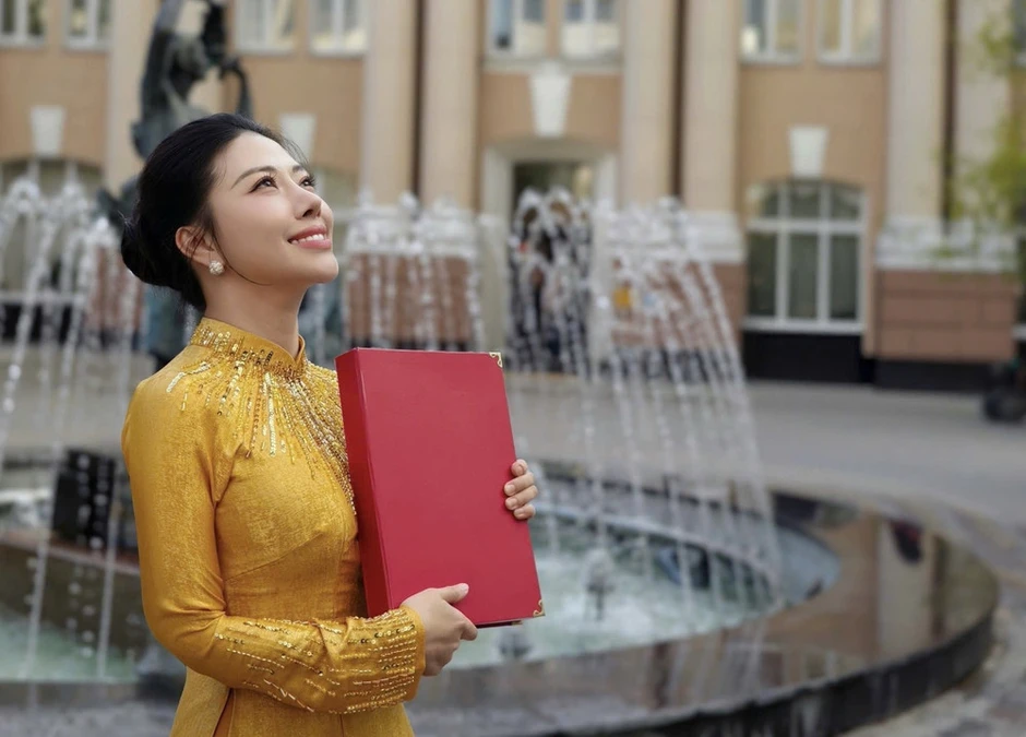 Nguyễn Bảo Yến: Từ Quán quân Sao Mai đến Tiến sĩ âm nhạc đầu tiên của Việt Nam ở nước ngoài Nguyễn Bảo Yến: Từ Quán quân Sao Mai đến Tiến sĩ âm nhạc đầu tiên của Việt Nam ở nước ngoài