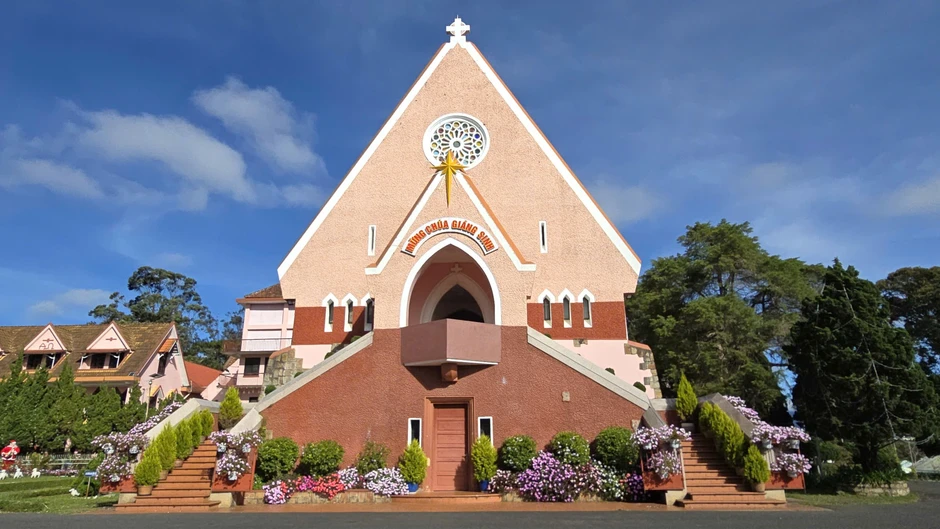 Nhà thờ Domaine de Marie - lãnh địa Đức Bà giữa lòng Đà Lạt