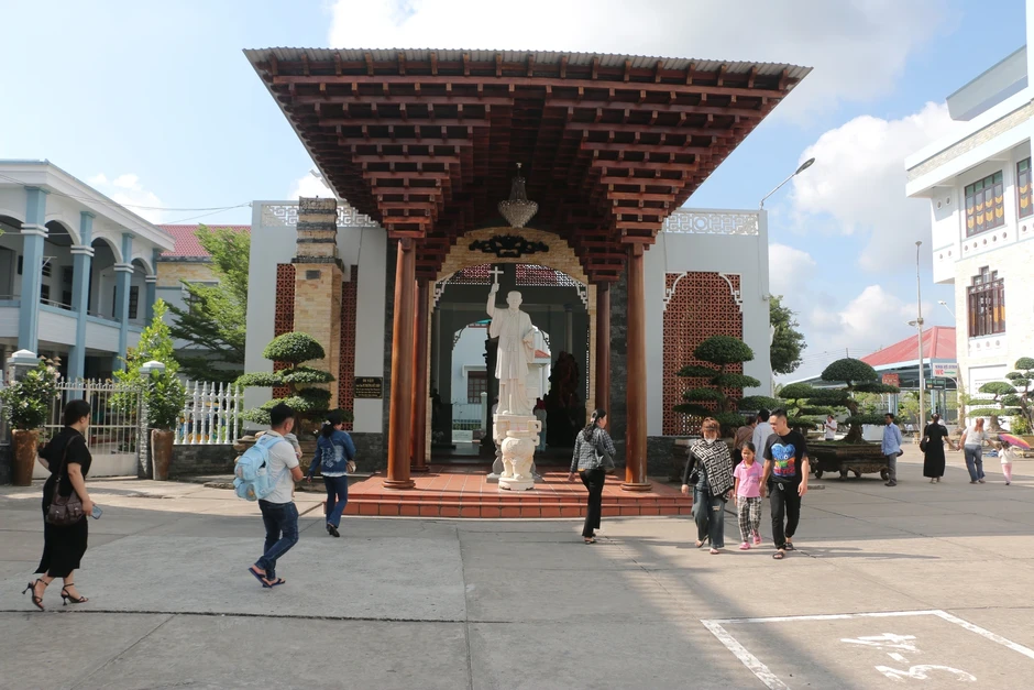 Nhà thờ Tắc Sậy, điểm hành hương nổi tiếng bậc nhất miền Tây Nhà thờ Tắc Sậy, điểm hành hương nổi tiếng bậc nhất miền Tây