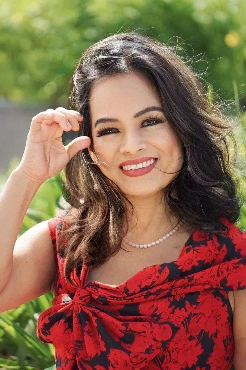 Nhà văn Trầm Hương: Dùng văn thơ tôn vinh người phụ nữ xả thân vì Tổ quốc Nhà văn Trầm Hương: Dùng văn thơ tôn vinh người phụ nữ xả thân vì Tổ quốc